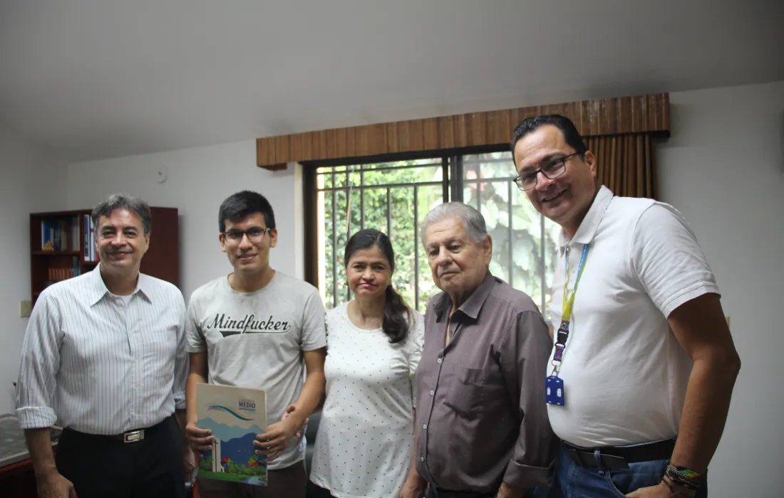 Juan Sebastián Ipia Ramos, becado por la VMU Juan Sebastián Ipia Ramos, becado por la VMU