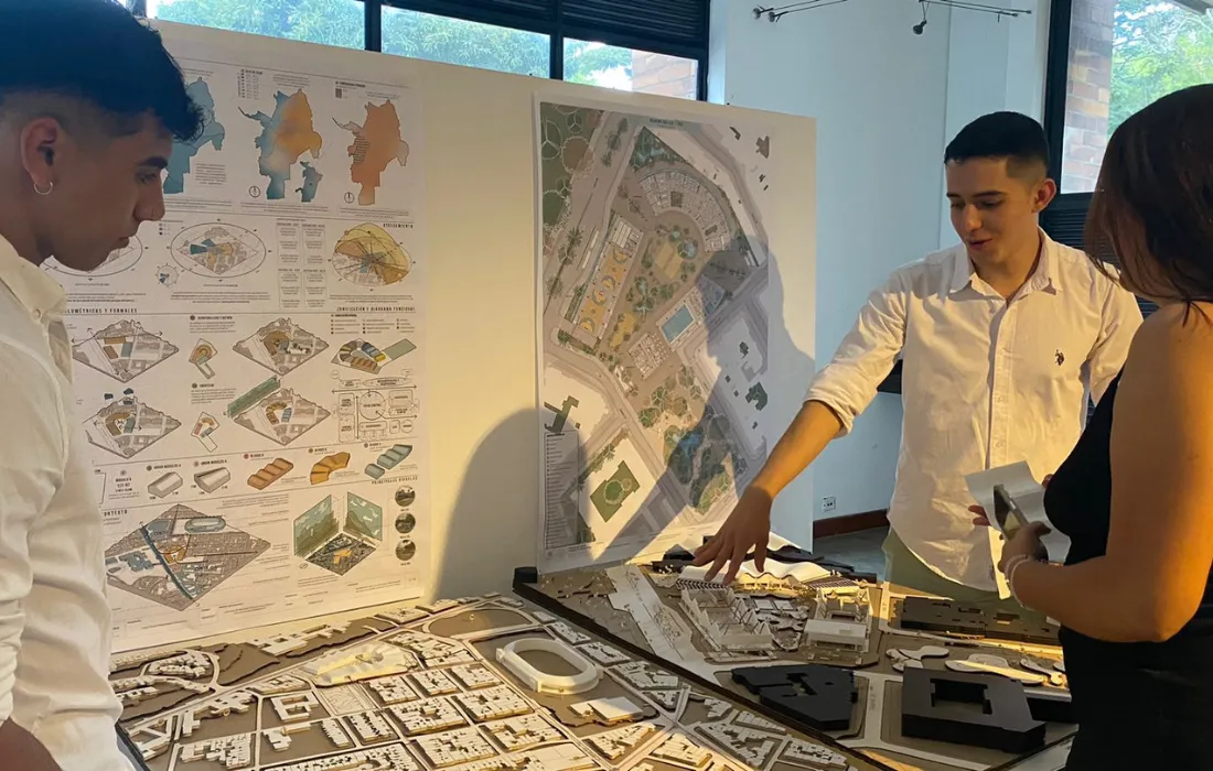 La exposición de los trabajos de los estudiantes de arquitectura de la Universidad Javeriana Cali ha creado un puente entre la historia y la modernidad. La exposición de los trabajos de los estudiantes de arquitectura de la Universidad Javeriana Cali ha creado un puente entre la historia y la modernidad.