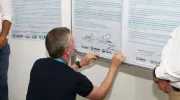En el marco de la decimosexta Cumbre de las Partes – COP 16, el campus de la Universidad Javeriana fue el escenario de la cumbre de gobernadores, autoridades ambientales y el sector privado de la Amazonía y Cundinamarca en la que se firmaron dos memorandos de entendimiento que buscan establecer un mecanismo para que la madera que se comercializa en el centro del país pueda tener una cadena de valor que garantice la legalidad del producto y se pueda tener la trazabilidad necesaria para garantizarlo. En el marco de la decimosexta Cumbre de las Partes – COP 16, el campus de la Universidad Javeriana fue el escenario de la cumbre de gobernadores, autoridades ambientales y el sector privado de la Amazonía y Cundinamarca en la que se firmaron dos memorandos de entendimiento que buscan establecer un mecanismo para que la madera que se comercializa en el centro del país pueda tener una cadena de valor que garantice la legalidad del producto y se pueda tener la trazabilidad necesaria para garantizarlo.