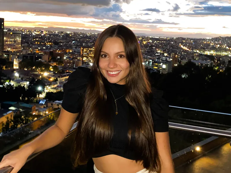 Mariam Abadía Palacios, egresada de Ingeniería Industrial Mariam Abadía Palacios, egresada de Ingeniería Industrial