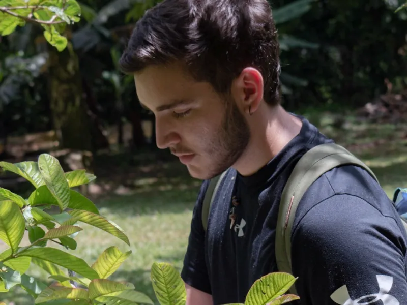 Omar Morales Franky, estudiante de Biología de la Javeriana Cali Omar Morales Franky, estudiante de Biología de la Javeriana Cali