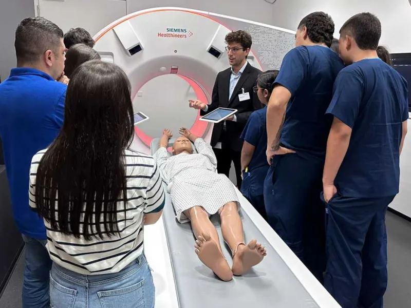 Estudiantes de Ingeniería Biomédica visitaron la casa matriz de Siemens Healthineers en Alemania Estudiantes de Ingeniería Biomédica visitaron la casa matriz de Siemens Healthineers en Alemania