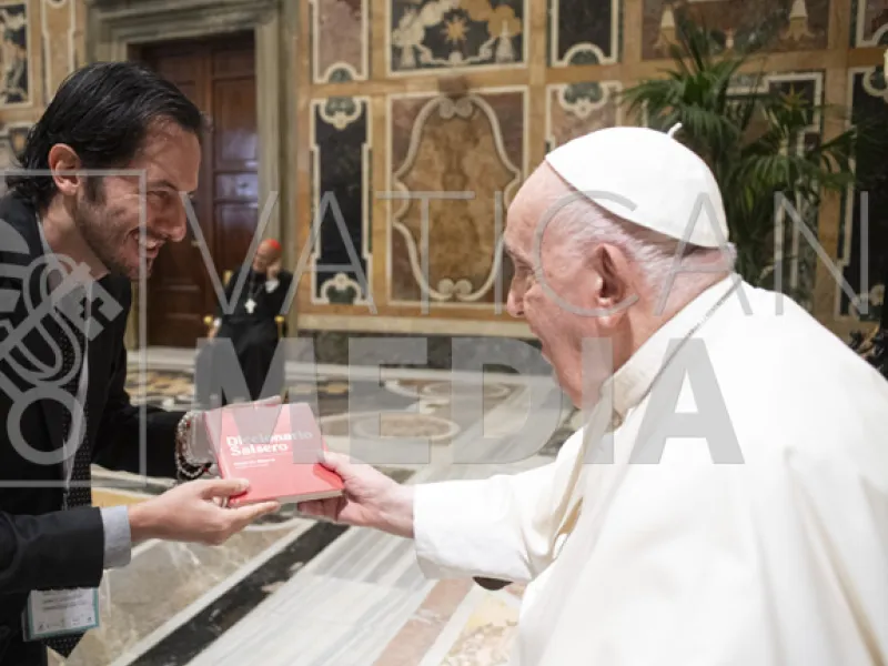 El profesor javeriano con el Papa Francisco El profesor javeriano con el Papa Francisco