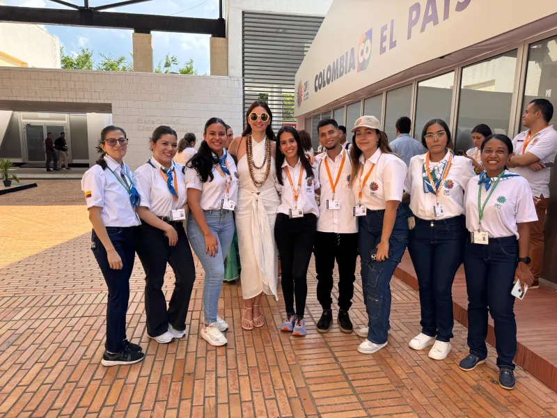 Voluntarios COP Voluntarios COP