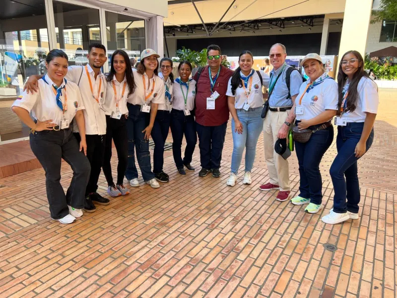 Voluntarios COP Voluntarios COP