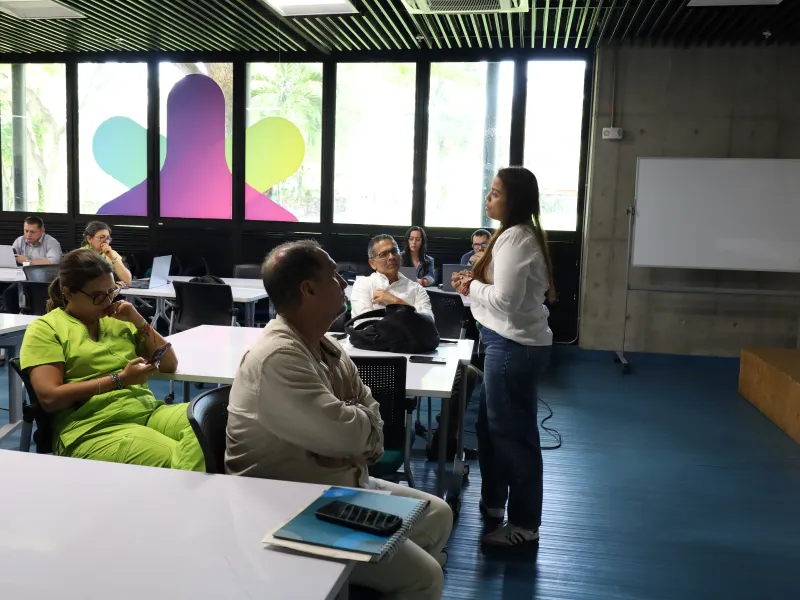 Centro Magis certifica a la primera cohorte de profesores en herramientas de IAGen Centro Magis certifica a la primera cohorte de profesores en herramientas de IAGen