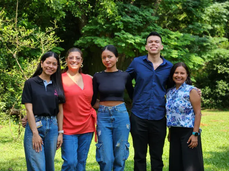 Gianluca Galeano y Laura Zamora, estudiantes de Mercadeo que aprovecharon la experiencia javeriana para su futuro profesional